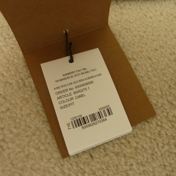 Burberry Reverse Check Cotton Bandana Scarf (Beige) NEW WITH TAGS - Picture 4 of 9